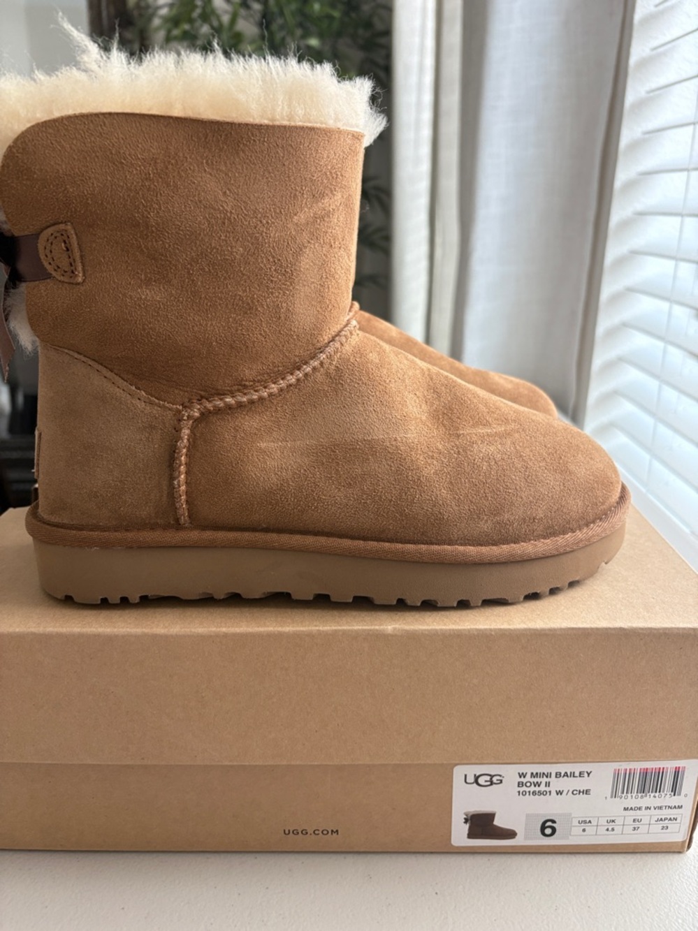 UGG Chestnut Mini Shearling Boot - Picture 3 of 6